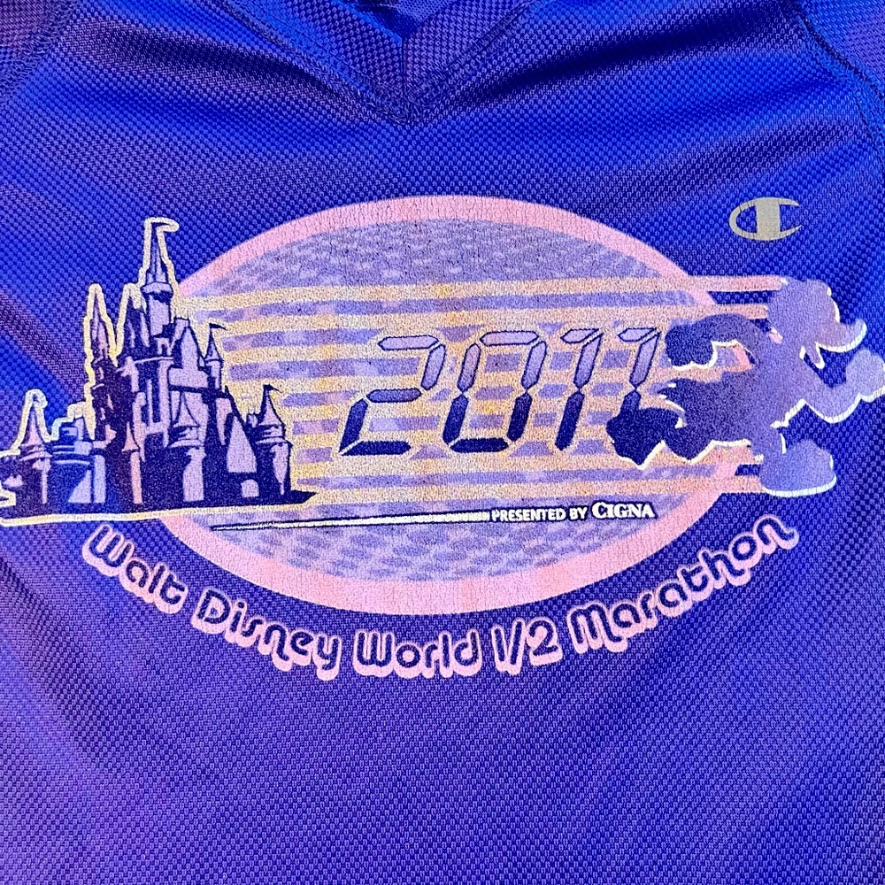 OFFICIAL 2011 Walt Disney World 1/2 Marathon Running Shirt - LIMITED EDITION